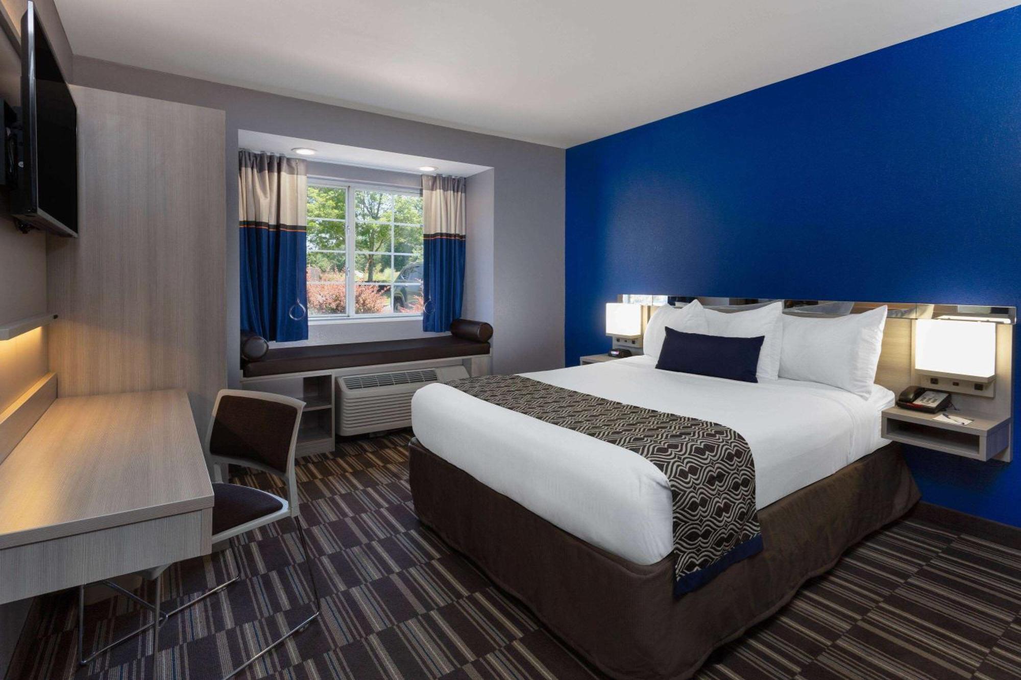 Microtel Inn & Suites By Wyndham Bethel/Danbury Ngoại thất bức ảnh