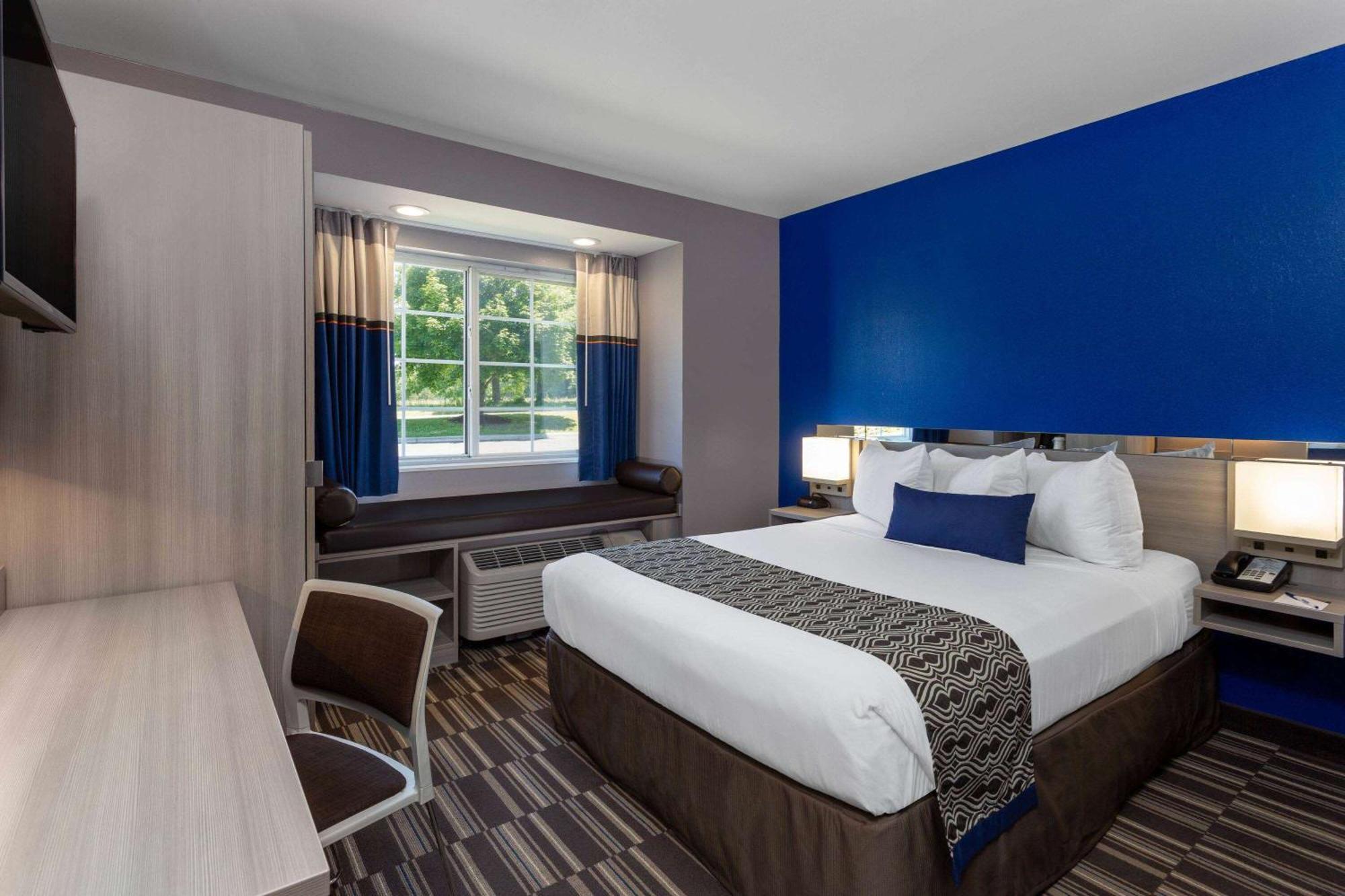 Microtel Inn & Suites By Wyndham Bethel/Danbury Ngoại thất bức ảnh