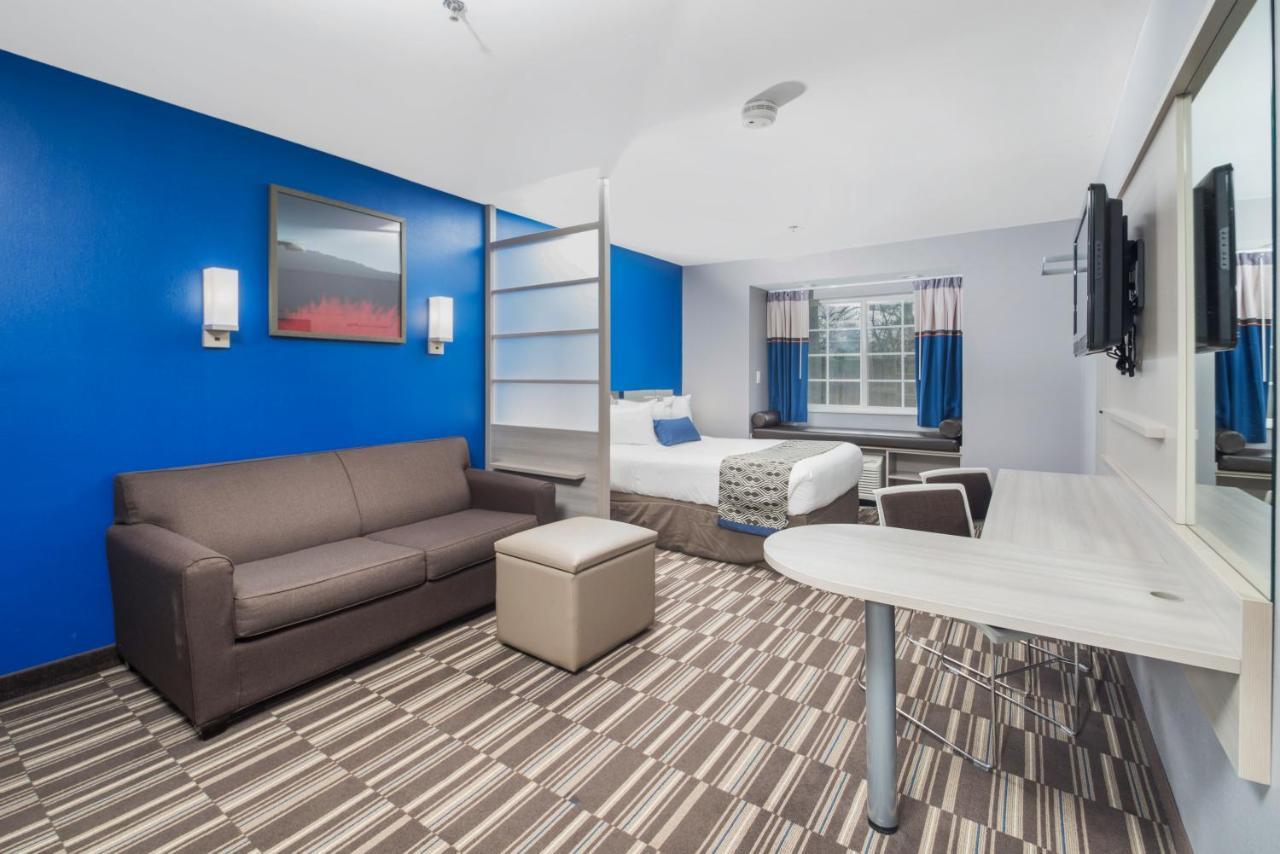 Microtel Inn & Suites By Wyndham Bethel/Danbury Ngoại thất bức ảnh